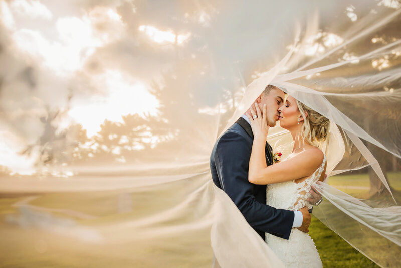 springfield-golf-club-wedding-sunset-veil-photo