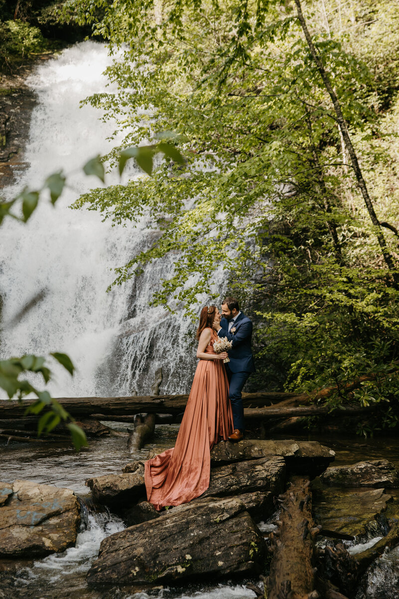 colorful elopement