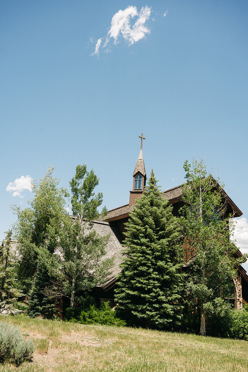 C5E7C617-5FA1-4F74-B6AD-0C07EBFA1A18