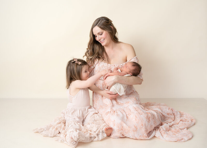 gorgeous light and airy newborn session bucks county