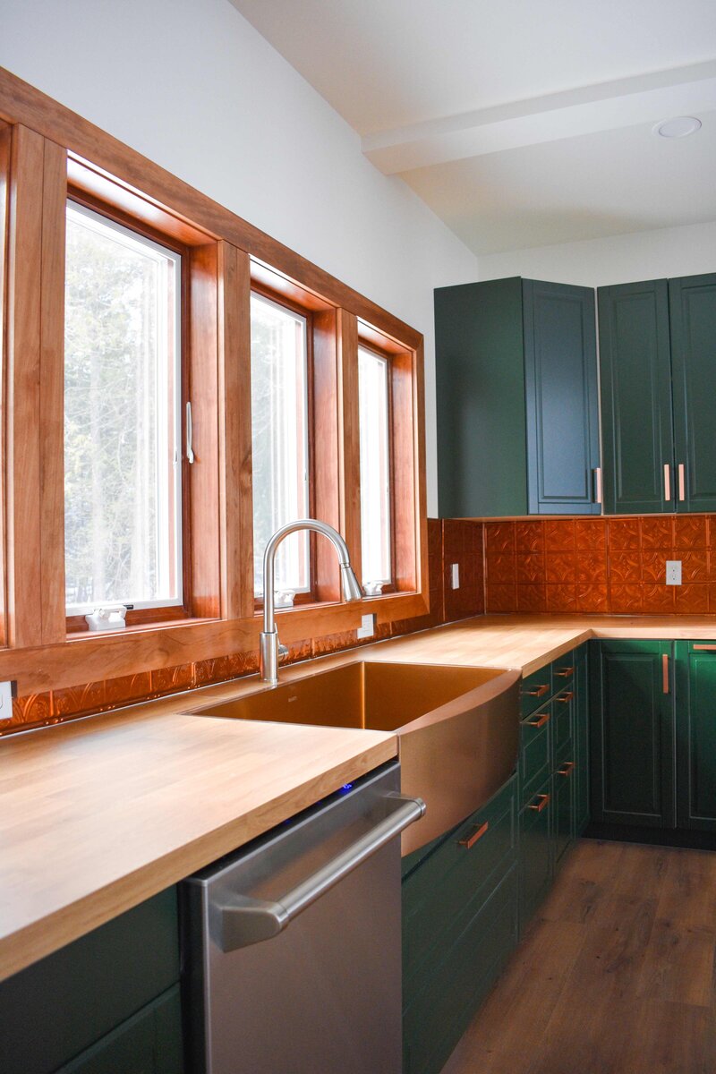 calumet-michigan-home-construction-modern-eagle-harbor-hyrkas-modern-kitchen
