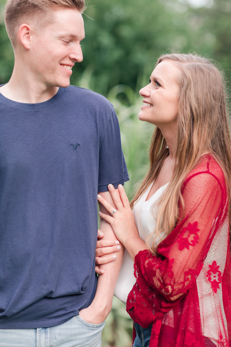 Jennifer B Photography-Sandhills Gardens-Caleb & Laura-Engagement Session-2019-0238