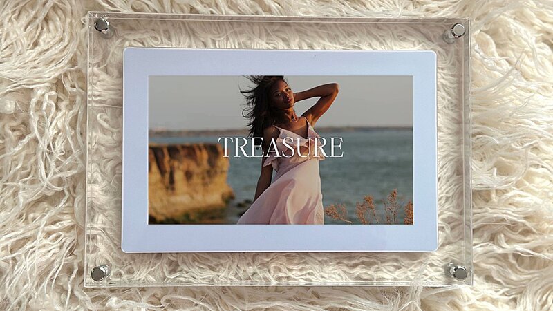 Slideshow Acrylic Block
