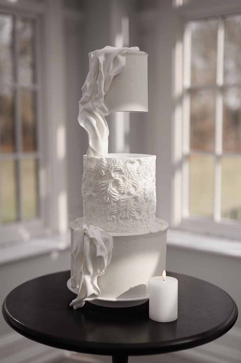 Luxury wedding cake design with modern elegance wedding and celebration cakes cambridgeshire suffolk