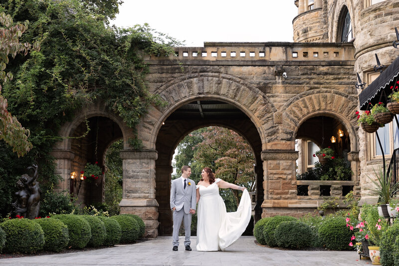 Buhl Mansion Wedding by Pittsburgh Wedding Photographer Catherine Acevedo