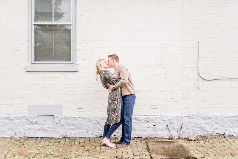 in-home-engagement-session-with-light-and-airy-rooms-and-brick-in-german-village-in-columbus-ohio_2063