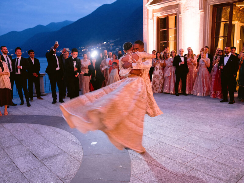 104-larissa-cleveland-modern-engaged-wedding-rain-juls-sharley-napa-199-larissa-cleveland-italy-lake-como-pliniana-wedding-shannon-leahy-IMG_4381
