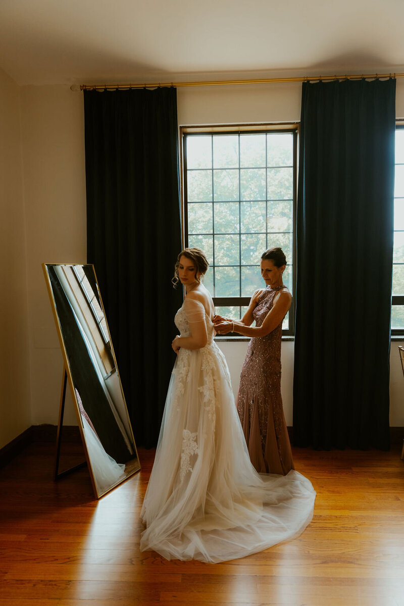 library-bridal-suite