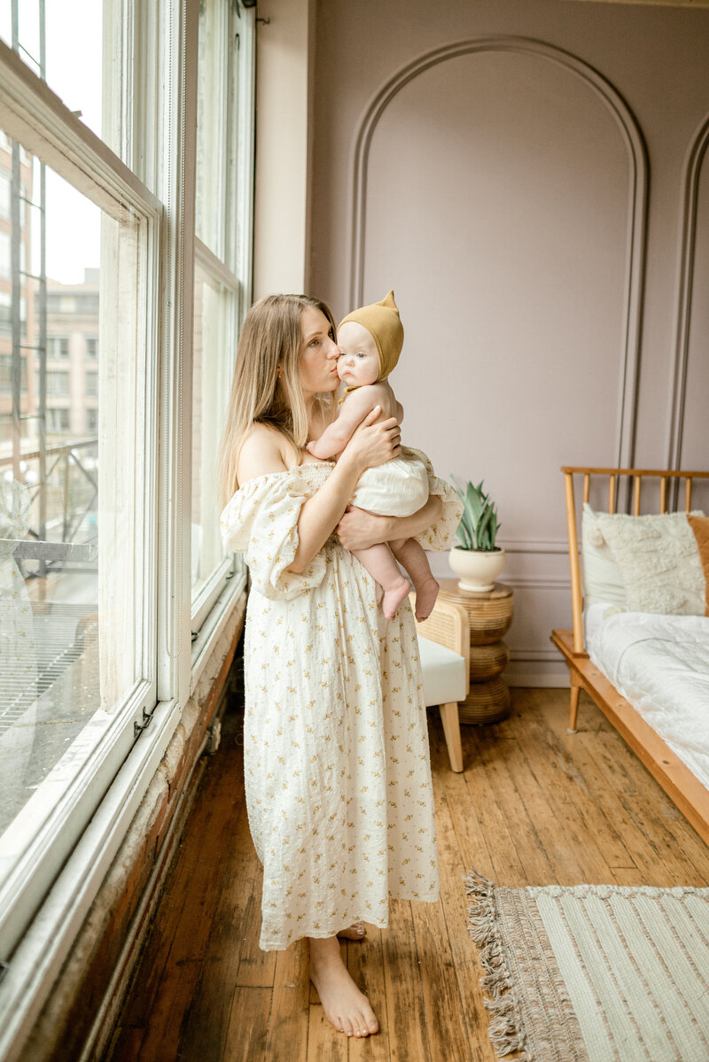 Seattle Sitter Photoshoot Nursing Breastfeeding Chestfeeding (32)