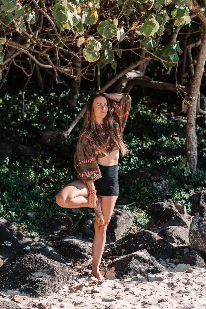 easy-pose-ideas-yoga-photography-australia3-1024x1536
