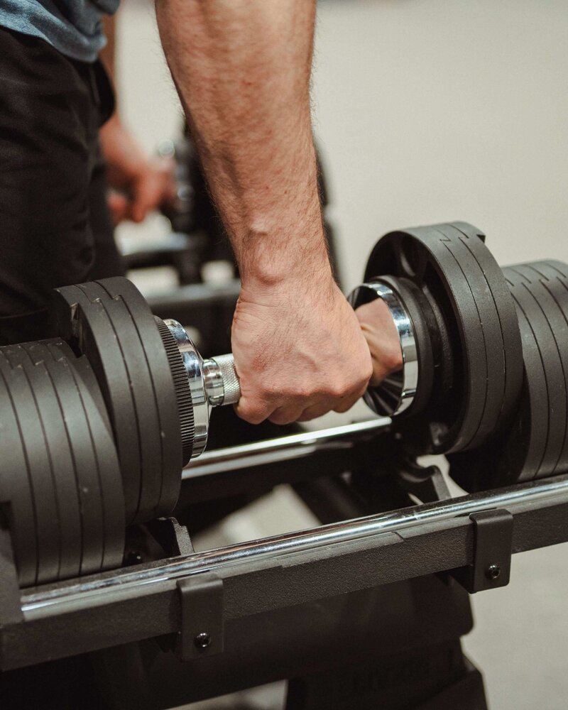 Patient building strength for injury at Functional Edge