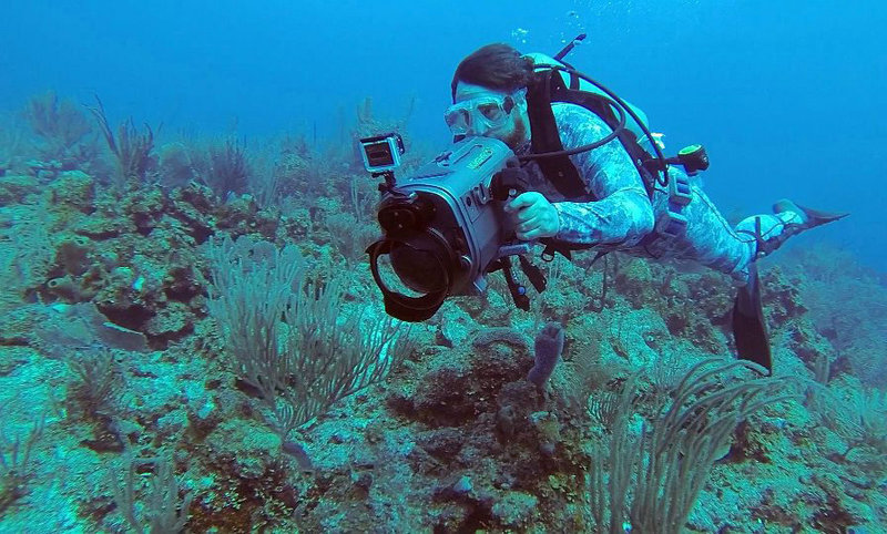 Jason Miller and Raven 6 Studios filming underwater