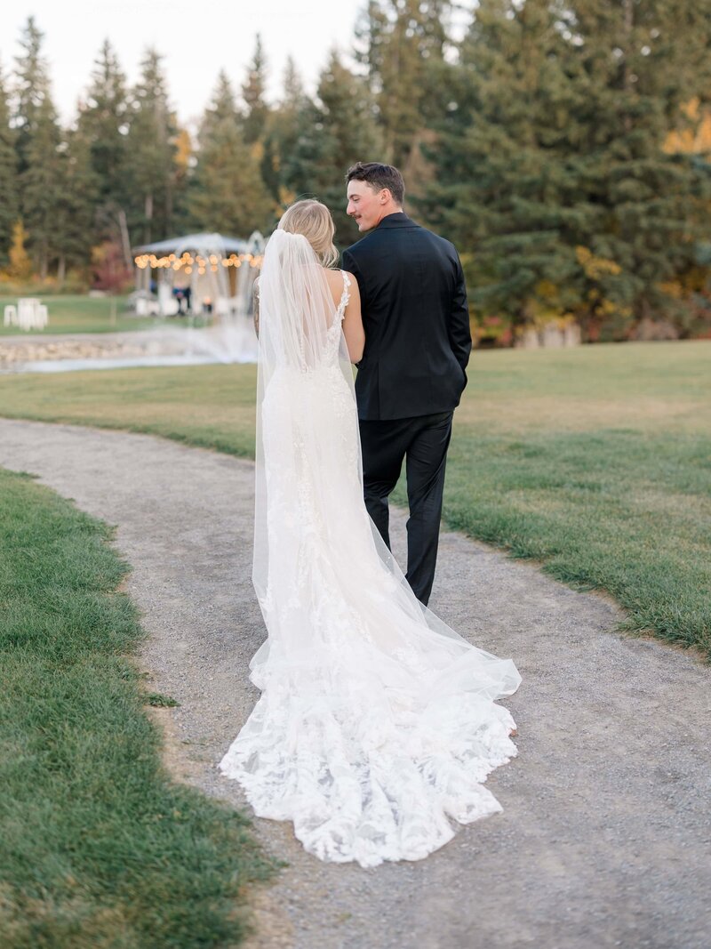 Edmonton Wedding Photos - Pine and Pond Wedding Venue (188)