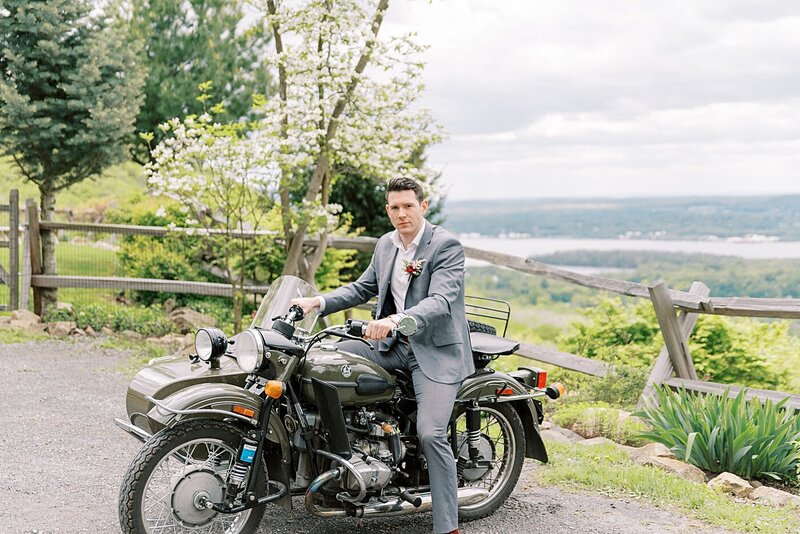 lambs-hill-micro-wedding-elopement-beacon-hudson-valley-24