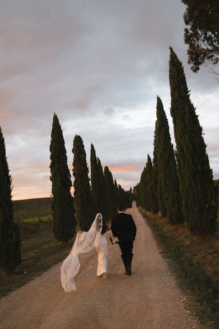 il-villino-farmhouse-italy-elopement-mimi-anthony-556