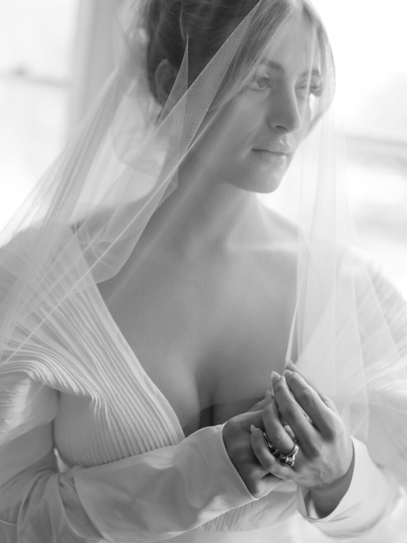RuetPhoto-AustinLuxuryWeddingPhotographers-AnsleyJonathan-WeddingCollection-featherandtwine-343