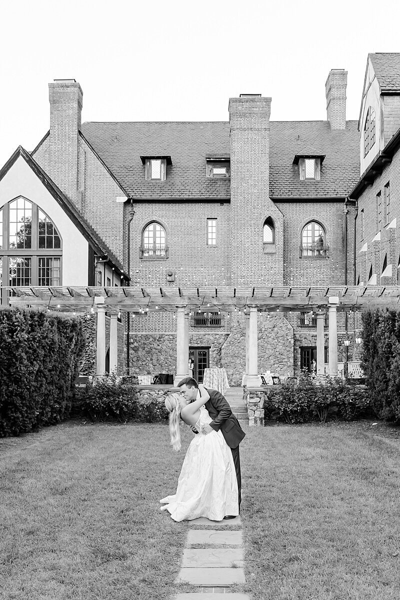 dover-hall-virginia-wedding-romantic-bride-and-groom-portrait-at-historic-dover-hall