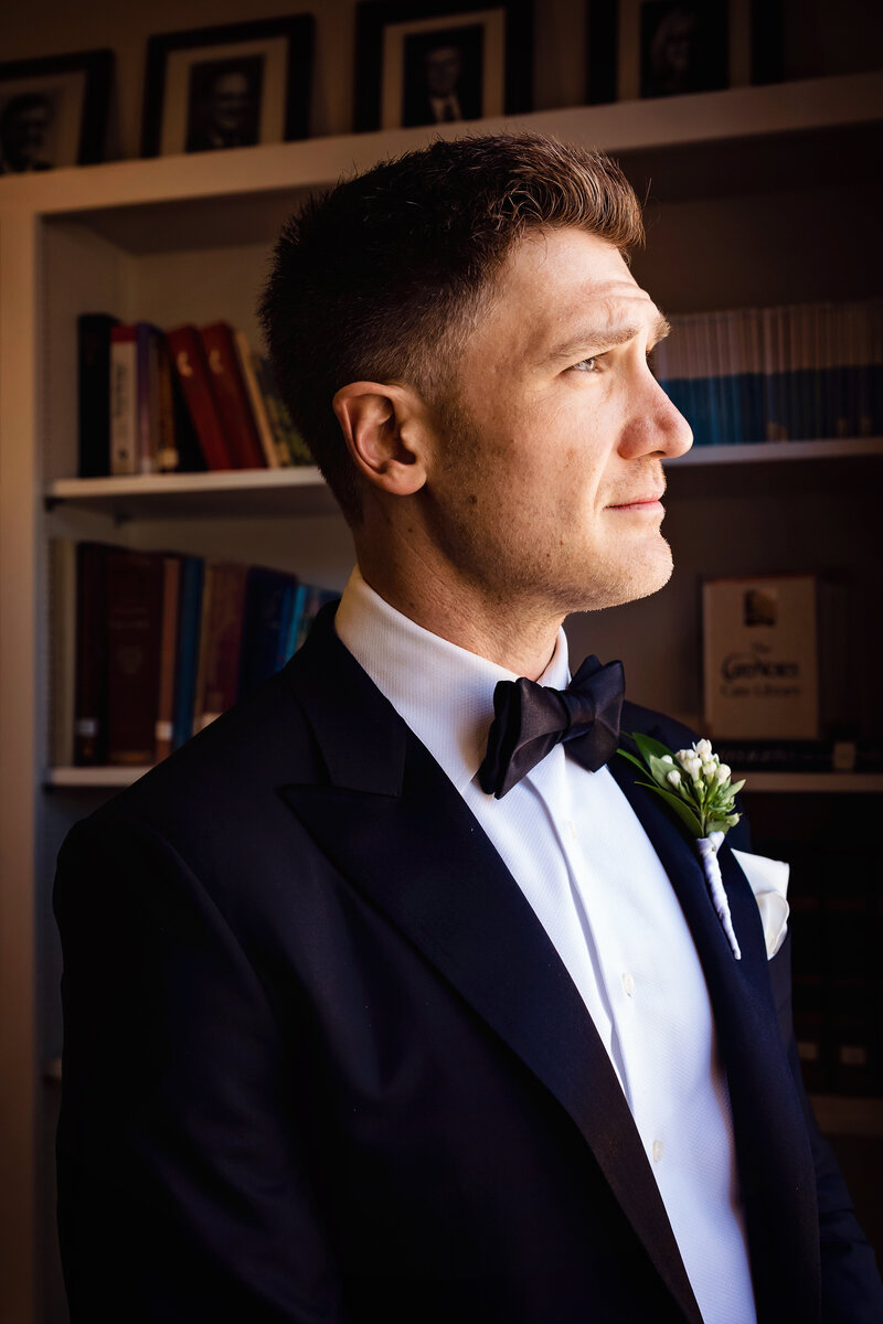 Witness your love story unfold in a laid-back wedding amidst the beauty of Southwest Colorado. Elegant details, bold colors, and untraditional bliss await adventurous couples.