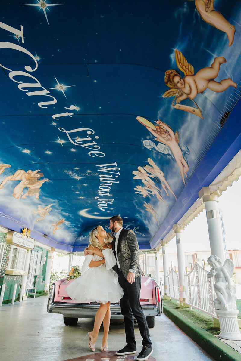 a couple eloping at the little white chapel in las vegas