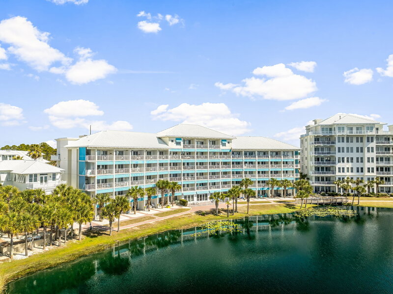 Carillon Beach Inn and Lake