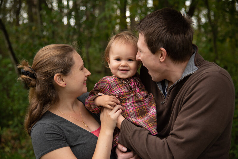 MedinaOhioBuckeyeWoodsPositivelyPortraitsFamilyPhotos27