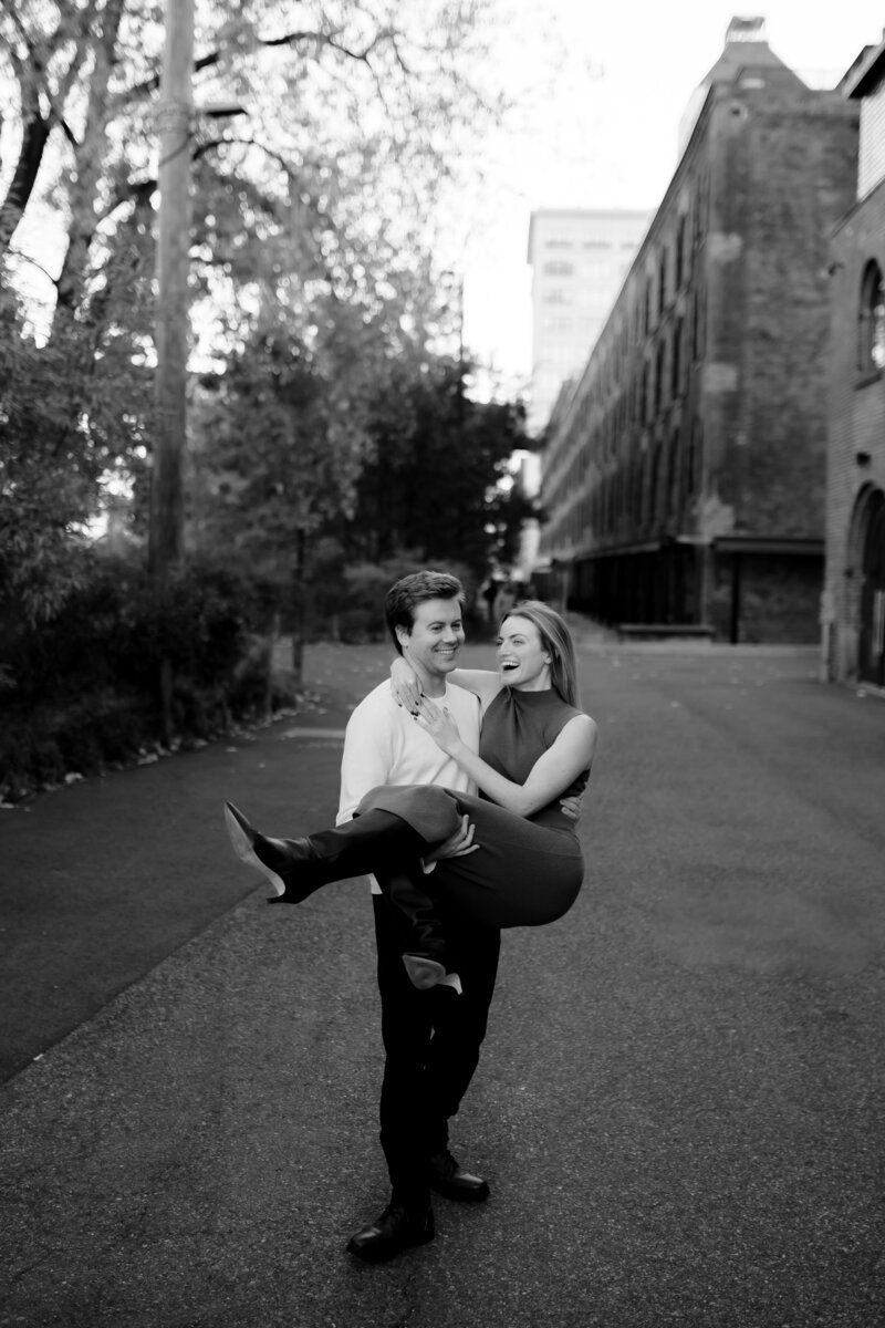 Brooklyn Bridge Engagement Photos 62