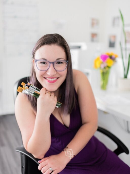 kelsie Delisle artist sugar flowers by kelsie cakes - luxury gumpsate flowers for cake decorators