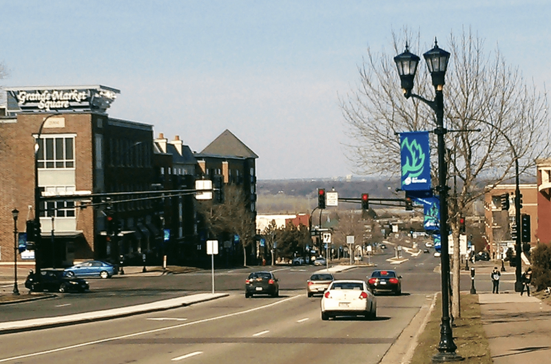 Surrounded by other businesses, restaurants, and coffee shops makes this location a great place to work.