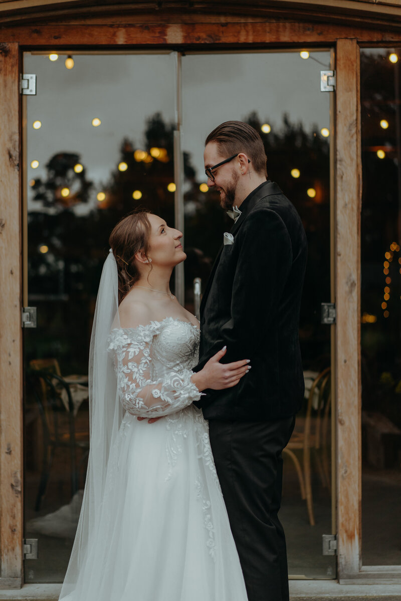 An example of Mornington Peninsula wedding photography from Jake Grinde Photography.