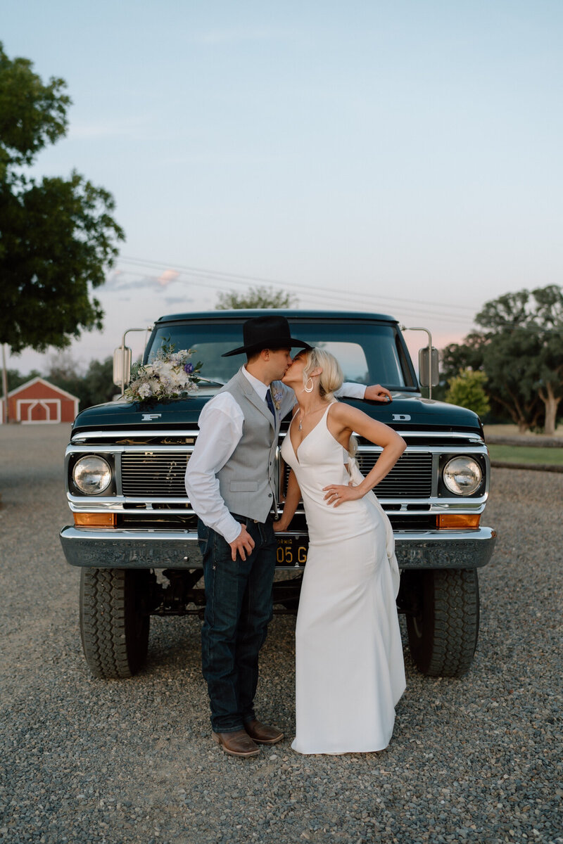 morrisonweddinggoldenhour-217