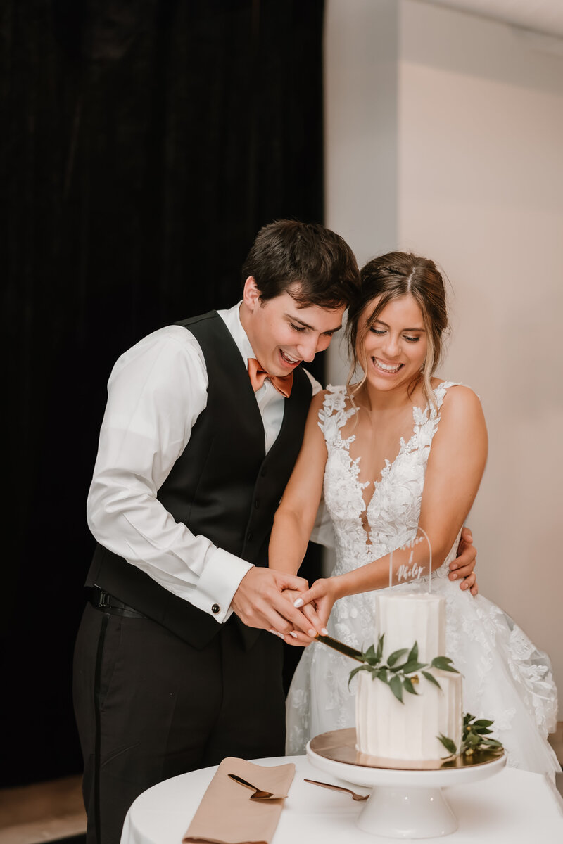 641-Katie and Phillip - Detroit Wedding Photographer - Mariah Kasten Photo