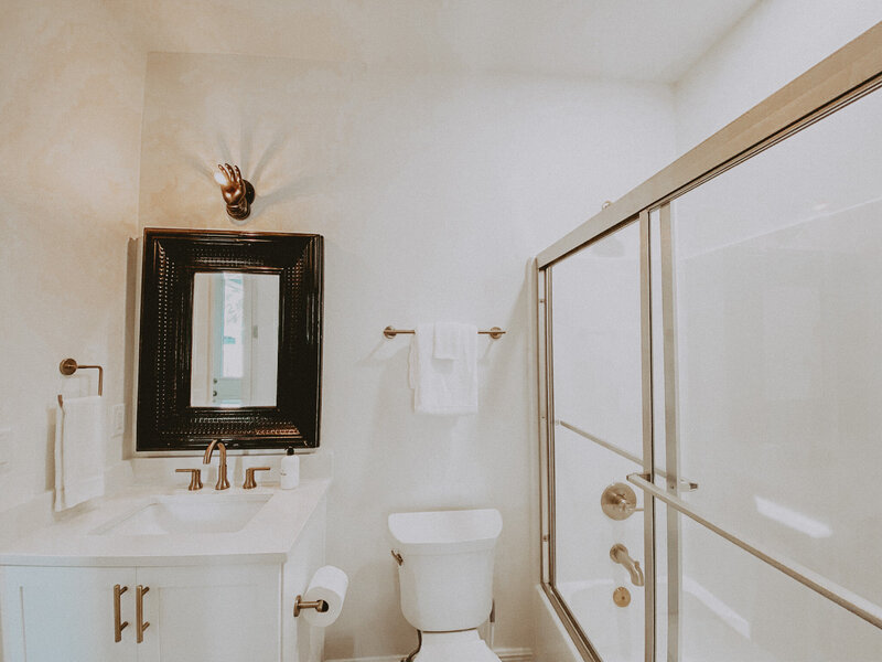 white modern bathroom