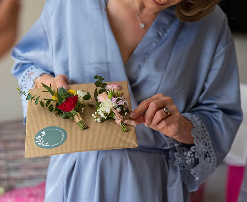 Button hole flowers 154