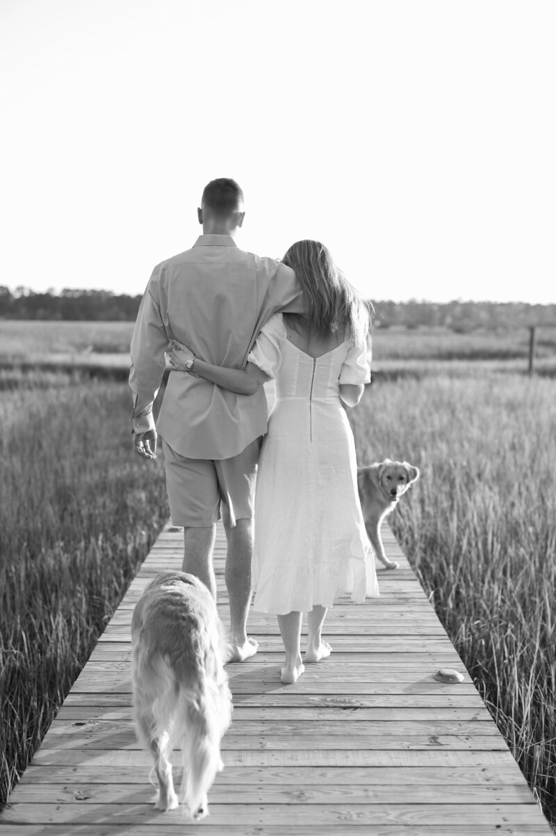 Charelston Engagement session on the marsh in John's Island.
