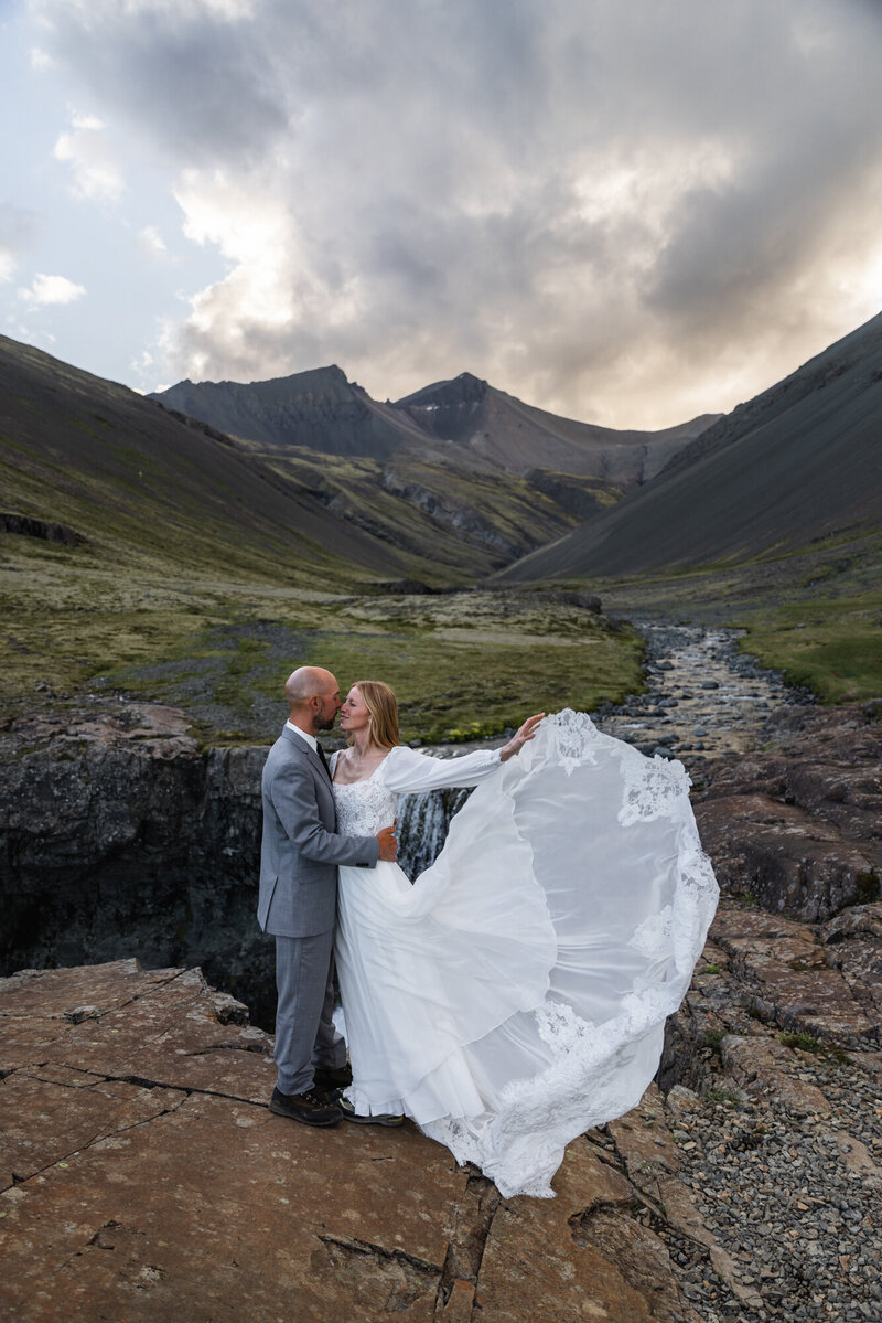 Iceland elopement