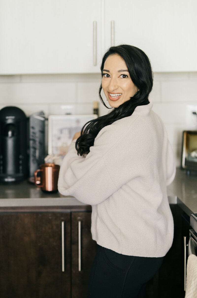 Business coach for wedding photographers, working with a photography client