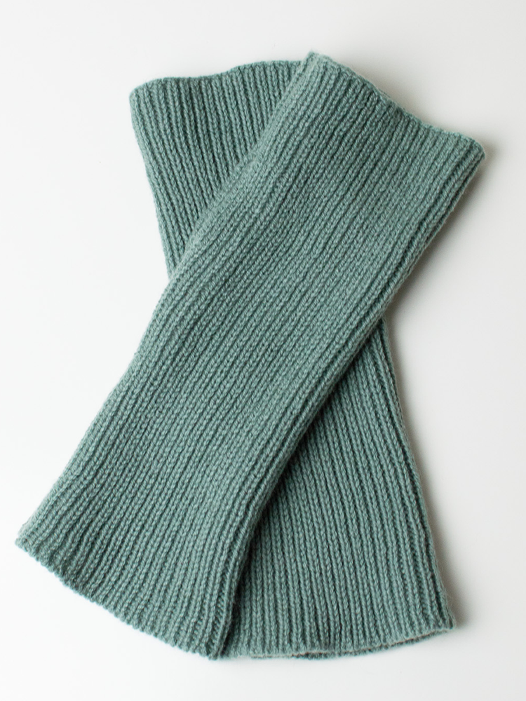 Seattle Mitts Cashmere Seaglass flat