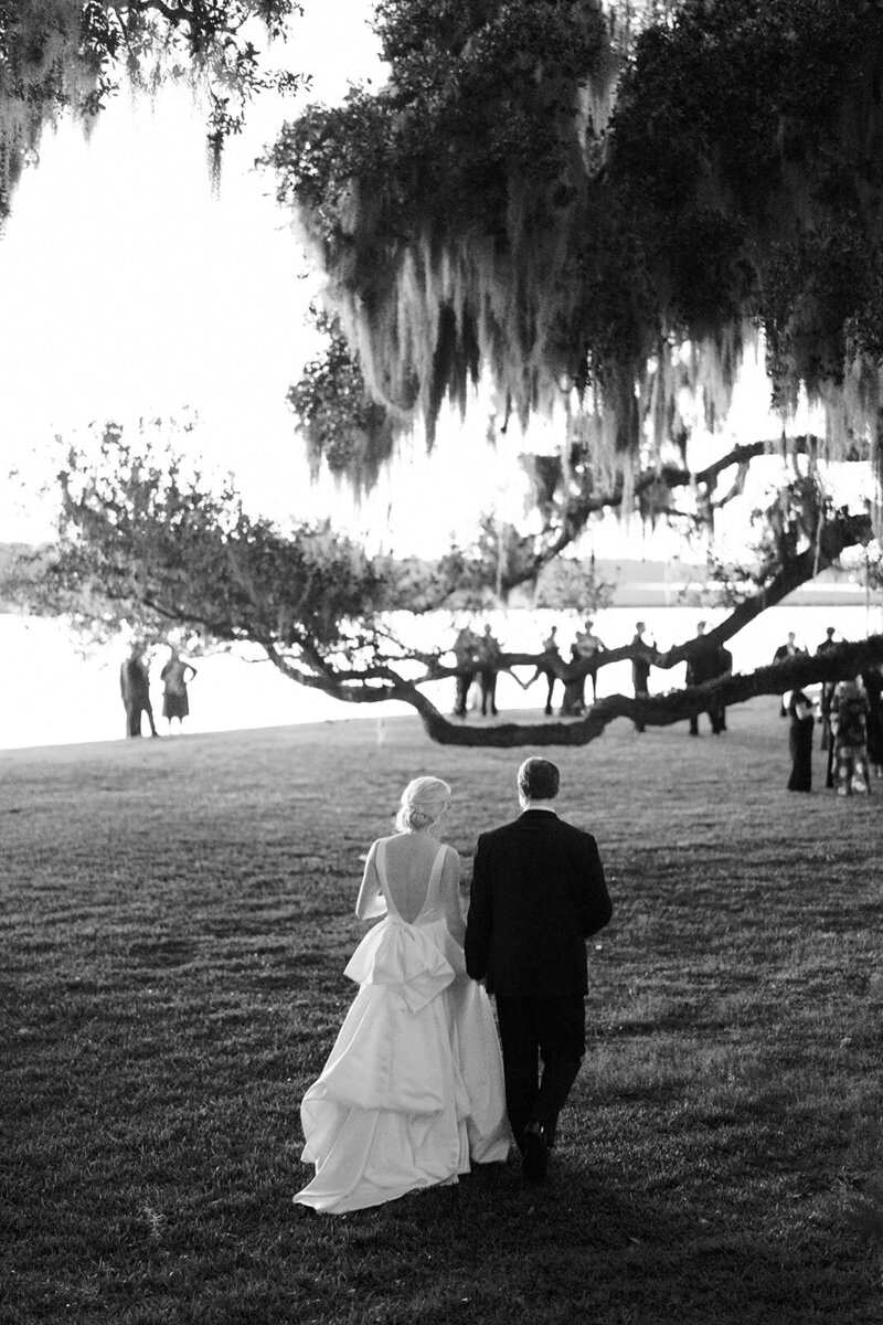 beaulieu oaks historic estate wedding by hannah forsberg fine art film atlanta wedding destination photographer