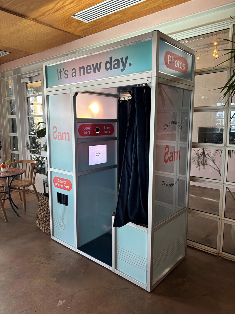 8AmCustomBooth1