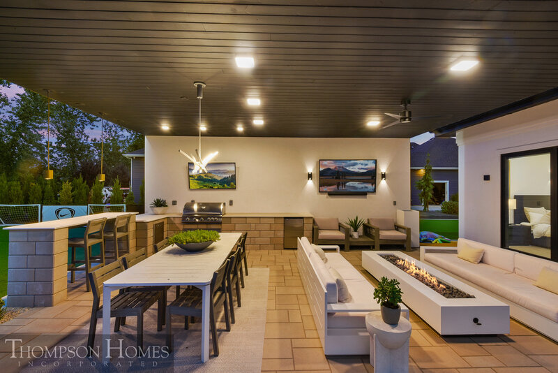 Thompson-Homes-Axis-Modern-Idaho-Luxury-Custom-Home-Builder-12