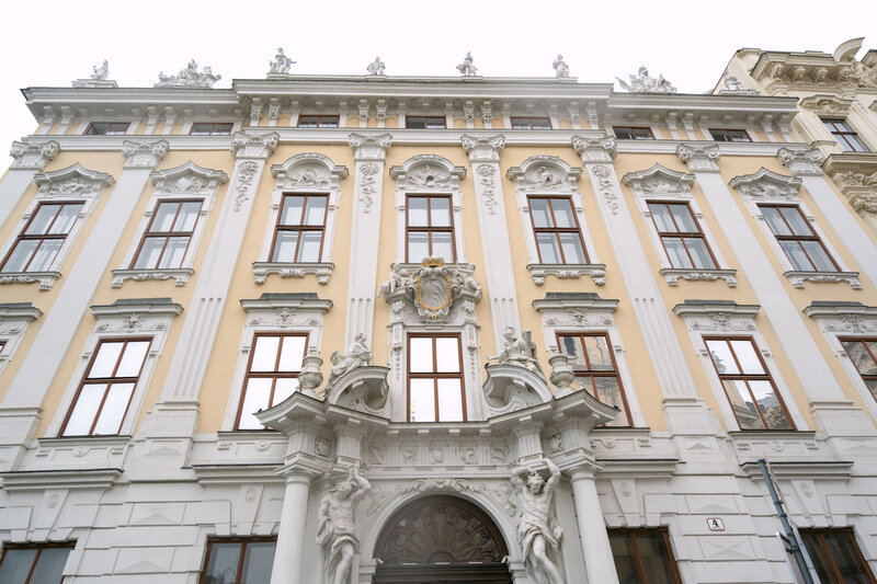 Sight of the building outdoor´s building in Vienna´s destination wedding venue