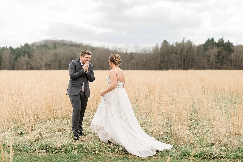 Indiana_The_Wilds_Wedding_Event_Venue_Blue_White_Wedding_Ideas_Boho_Chic_Weddings_4