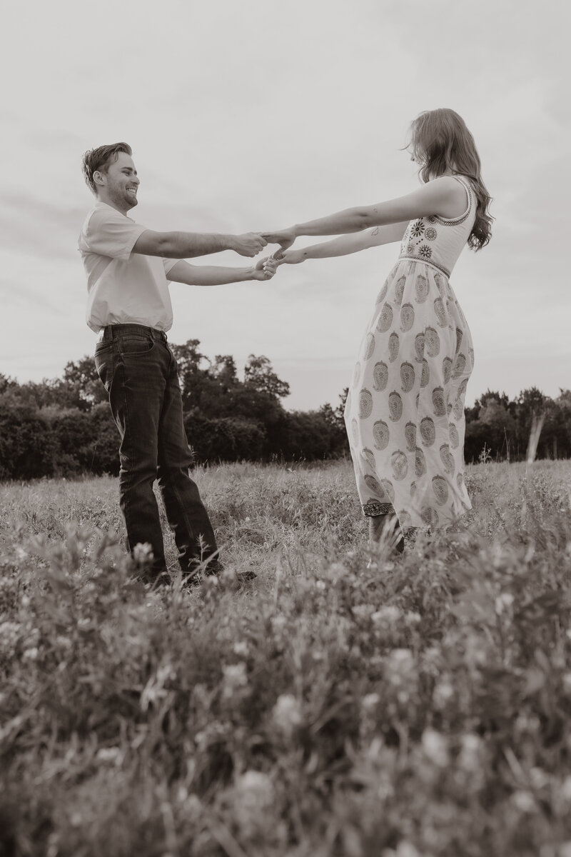 Photos by Tia is a wedding, elopement, engagement, and creative session photographer based in Austin, Texas. She offers both digital and film photography services.
