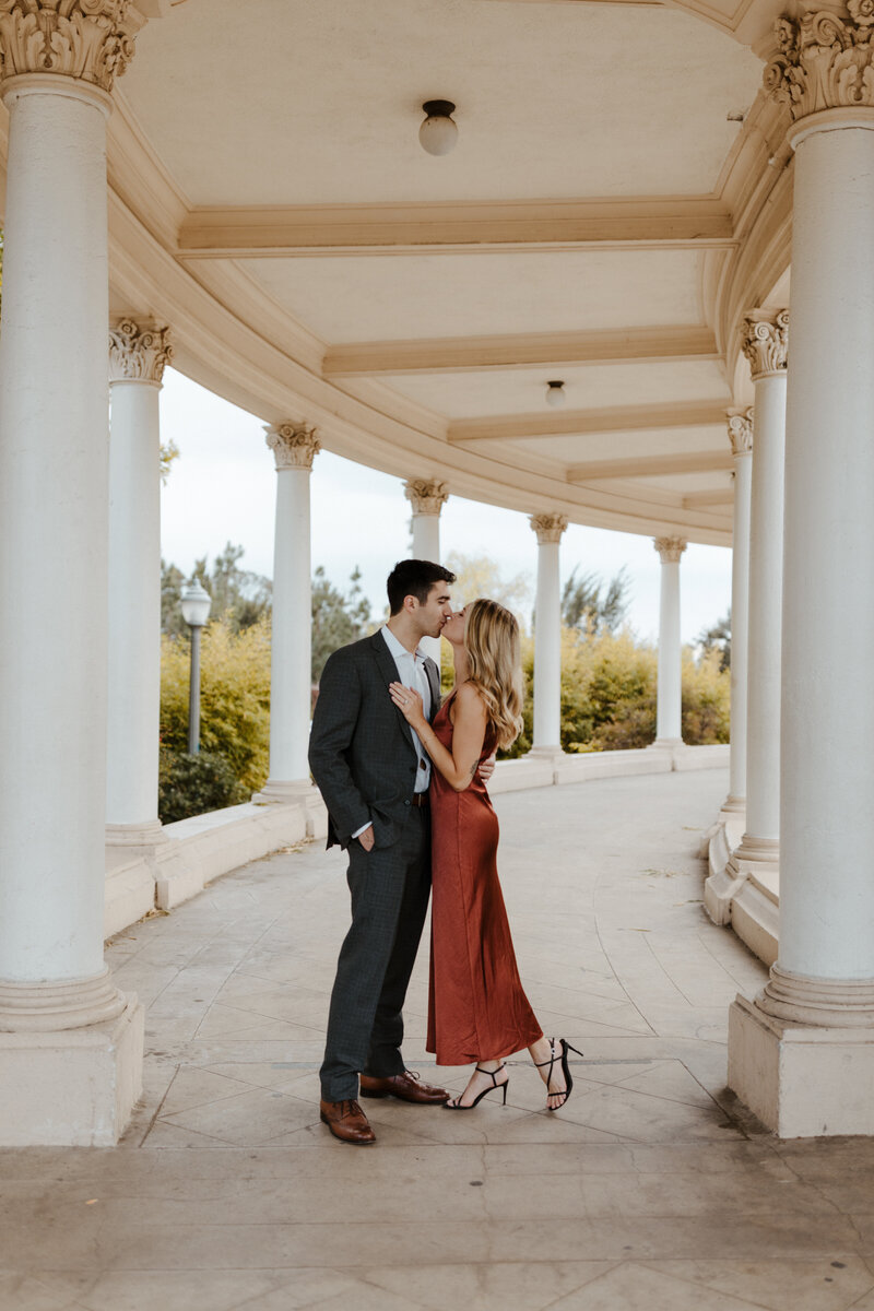 engagement session in balboa park