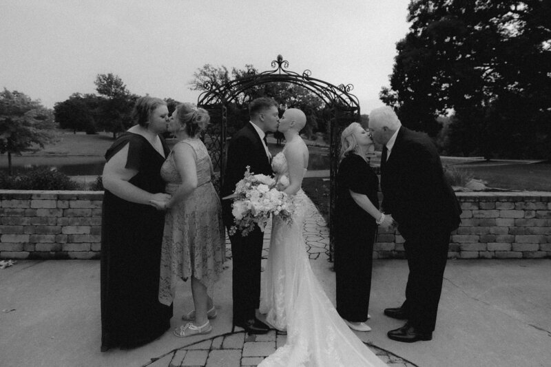 wedding-alopecia-illinois-july-country-club-black-tie-party-cinematic-68