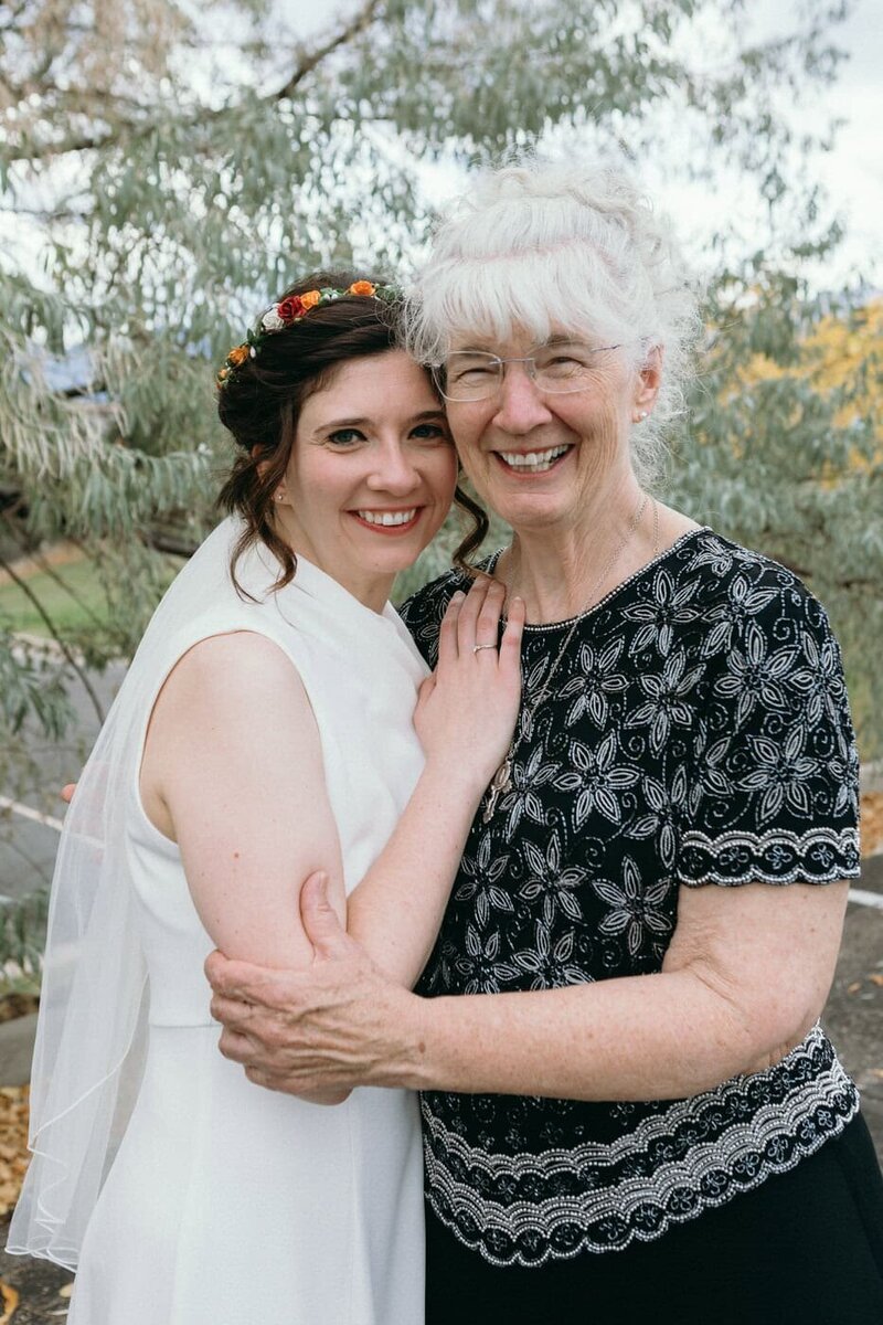 classic-and-documentary-style-wedding-photography-144