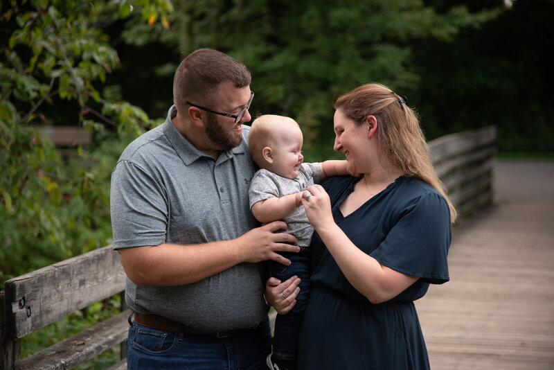 MedinaOhioBuckeyeWoodsPositivelyPortraitsFamilyPhotos7