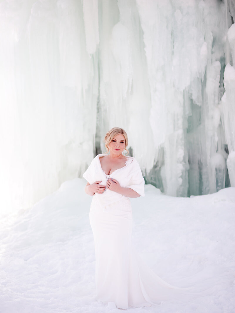 Kelowna Wedding Photograher Winter Bridals by Victoria Blaire