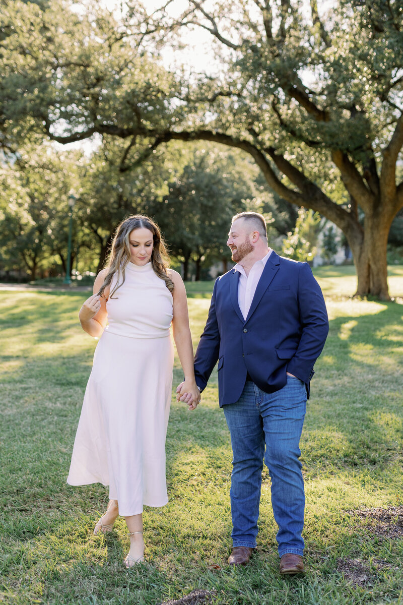 Arlington-Hall-Turtle-Creek-Dallas-Engagement-Session-Kortney-Boyett-Photography-27