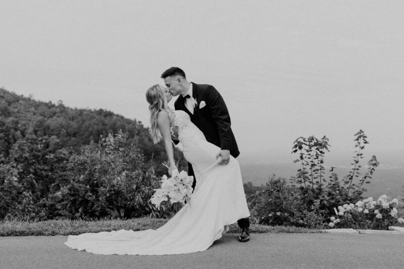 bride and groom portrait for a knoxville wedding